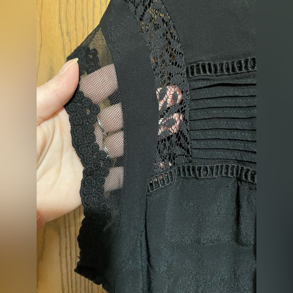 Daniel Rainn Black Blouse with Lace Sleeves - Picture 3 of 6